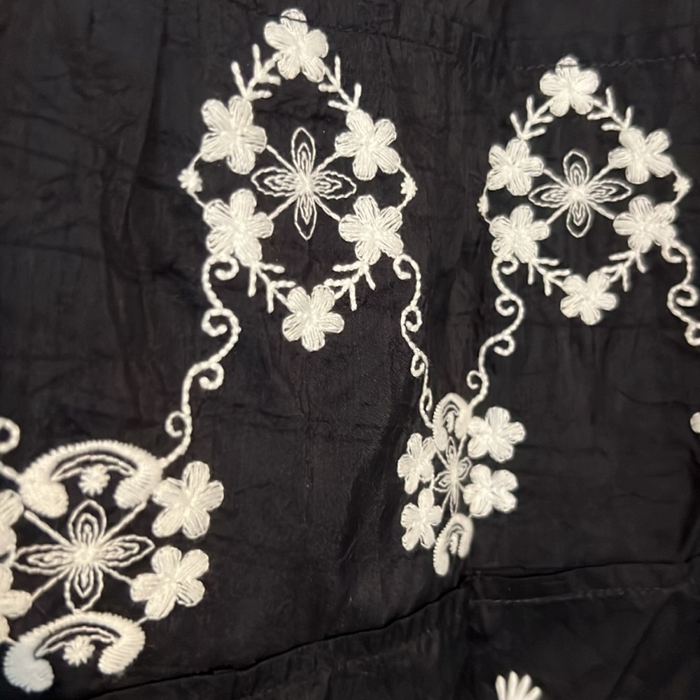 Doncaster Collection silk maxi skirt for women with a built in lining. Size 14 - Picture 2 of 7